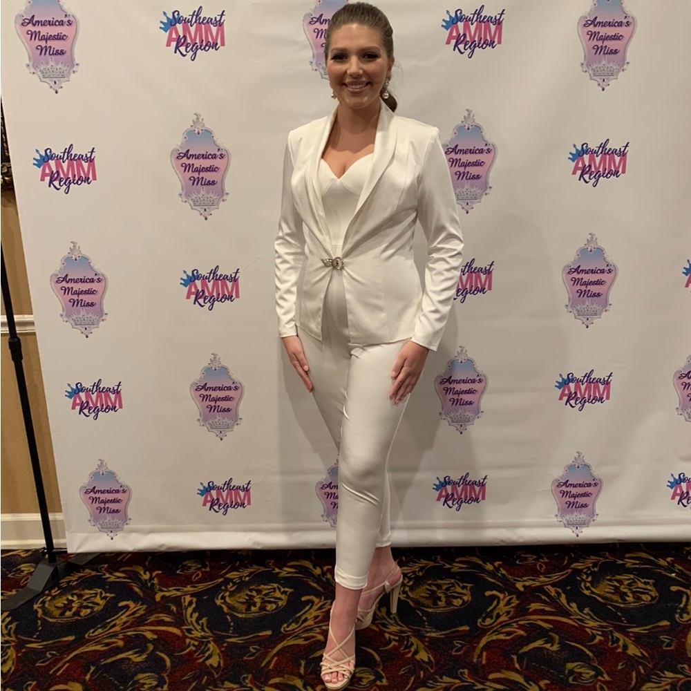 Interview suit - Picture 2 of 2